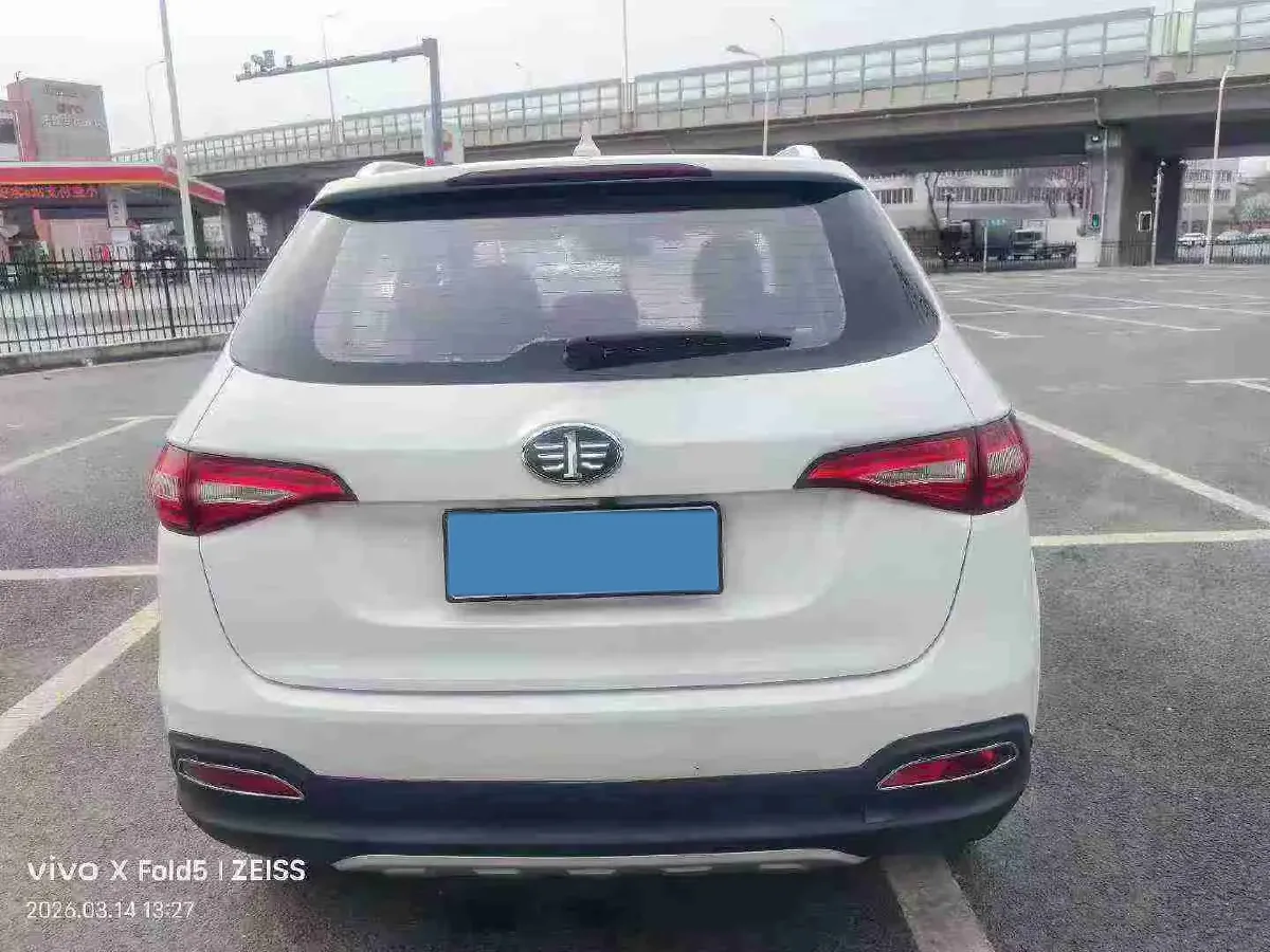2017 FAW Senia R7 1.6L 116HP L4 6AT,autocango,china used car exporter,china ev exporter,chinese used car exporter,chinese used ev exporter
