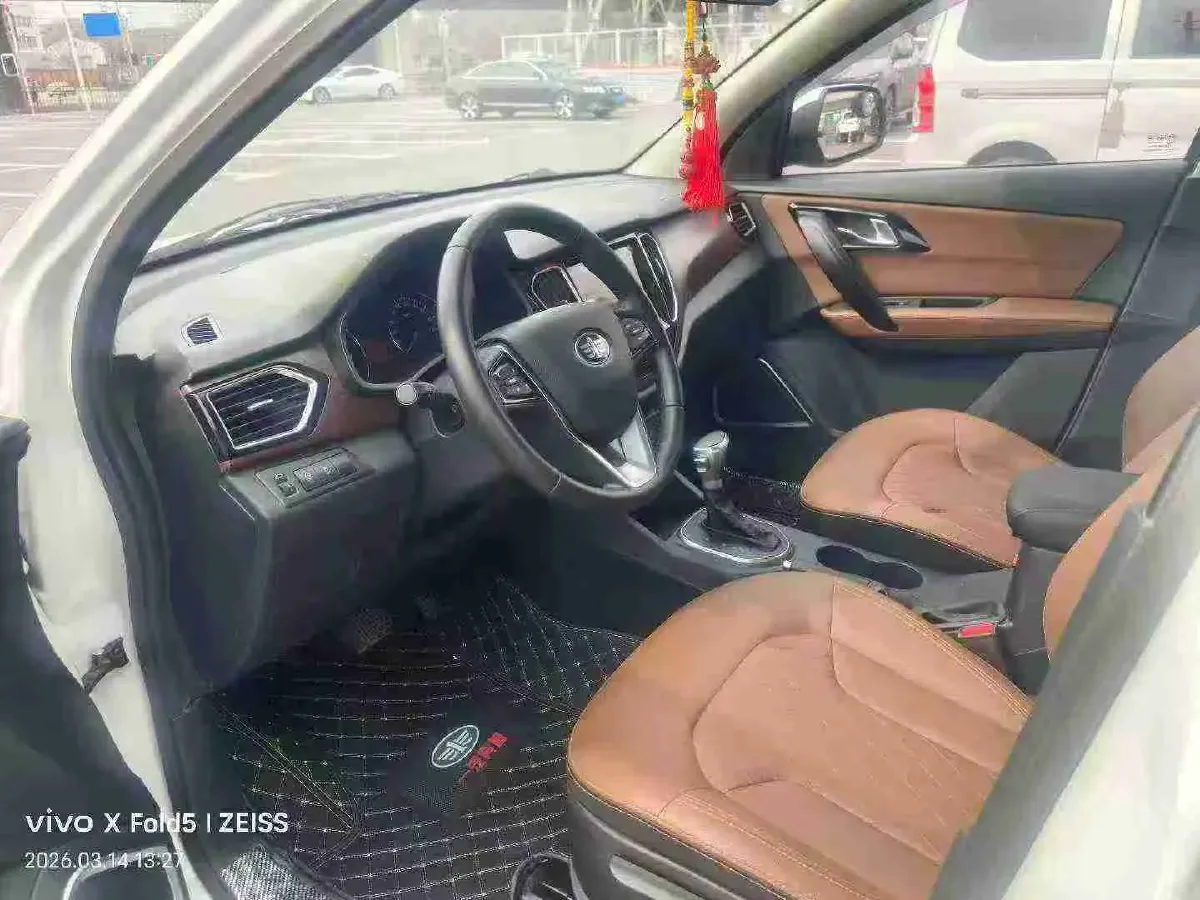 2017 FAW Senia R7 1.6L 116HP L4 6AT,autocango,china used car exporter,china ev exporter,chinese used car exporter,chinese used ev exporter