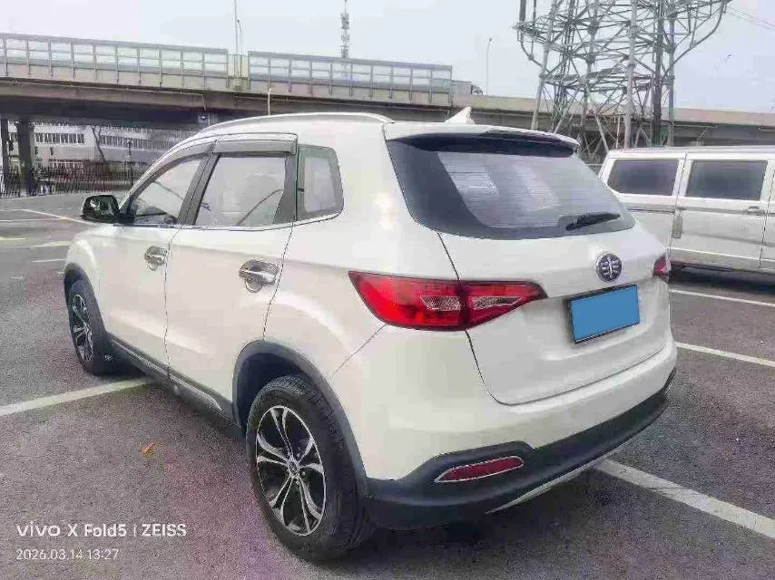 2017 FAW Senia R7 1.6L 116HP L4 6AT,autocango,china used car exporter,china ev exporter,chinese used car exporter,chinese used ev exporter