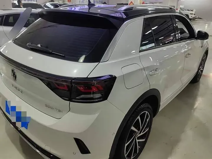 2023 Volkswagen T-Roc 1.5T 160HP L4 7DCT,autocango,china used car exporter,china ev exporter,chinese used car exporter,chinese used ev exporter