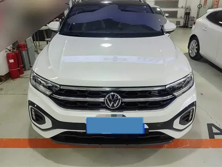 2023 Volkswagen T-Roc 1.5T 160HP L4 7DCT,autocango,china used car exporter,china ev exporter,chinese used car exporter,chinese used ev exporter