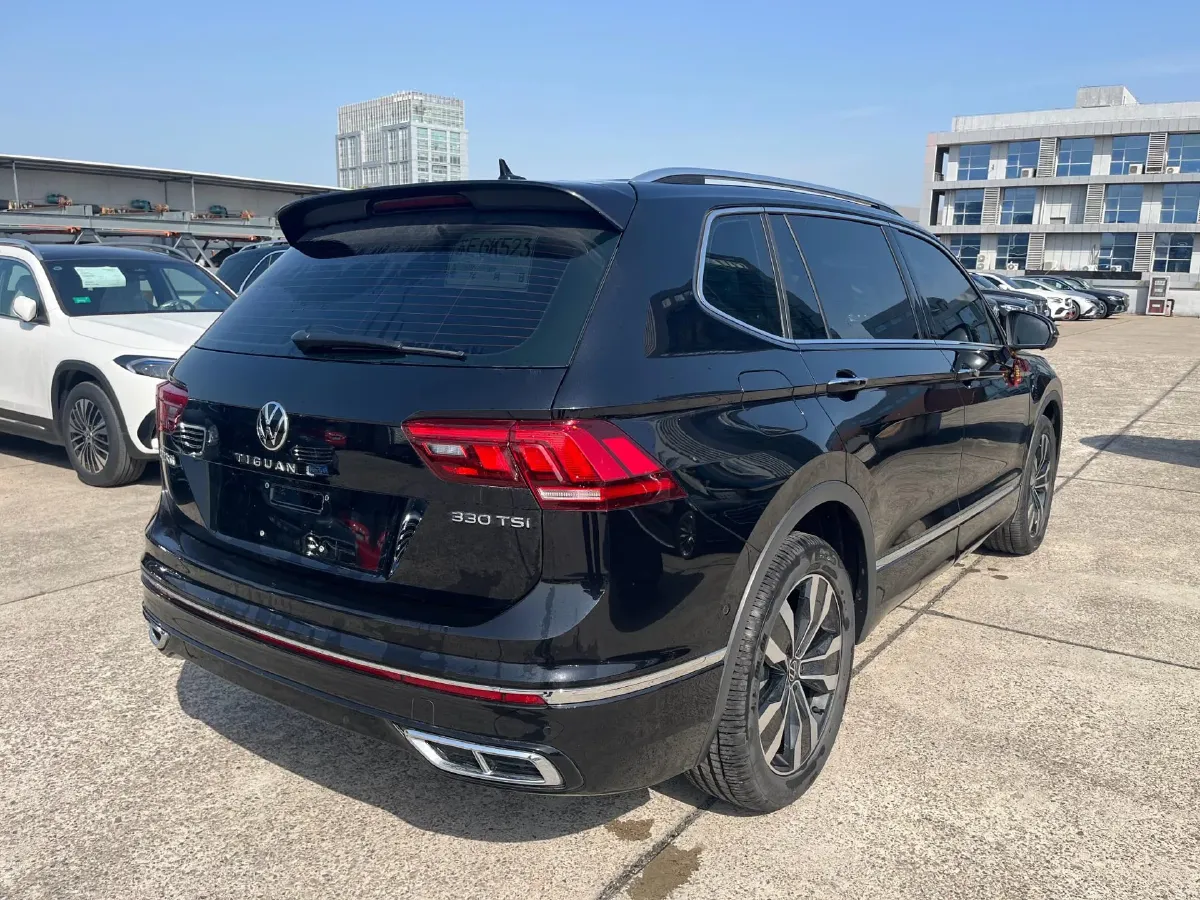 2024 Volkswagen Tiguan L 2.0T 186HP L4 7DCT,autocango,china used car exporter,china ev exporter,chinese used car exporter,chinese used ev exporter