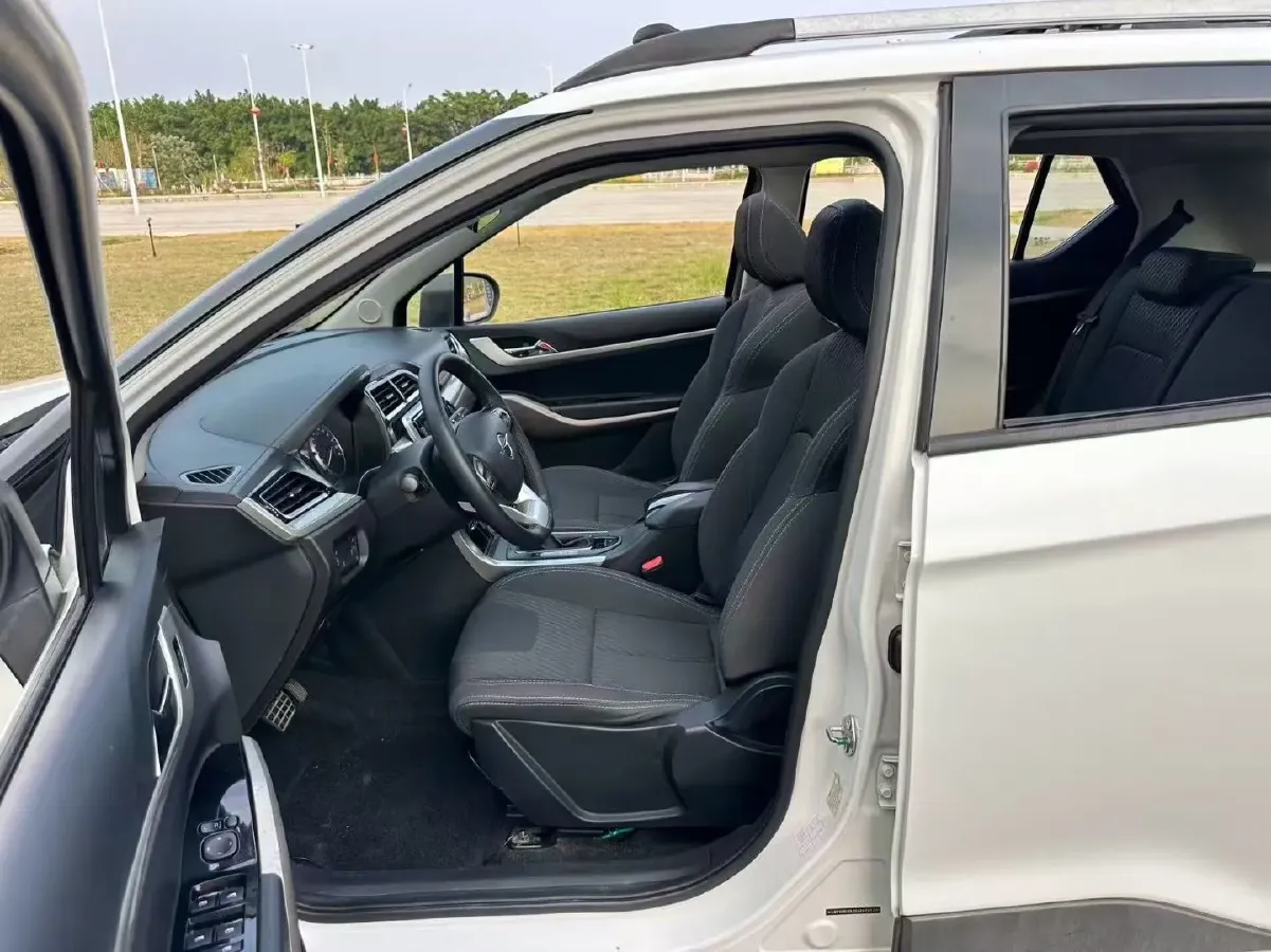 2019 HaiMa S5 1.5T 163HP L4 CVT,autocango,china used car exporter,china ev exporter,chinese used car exporter,chinese used ev exporter