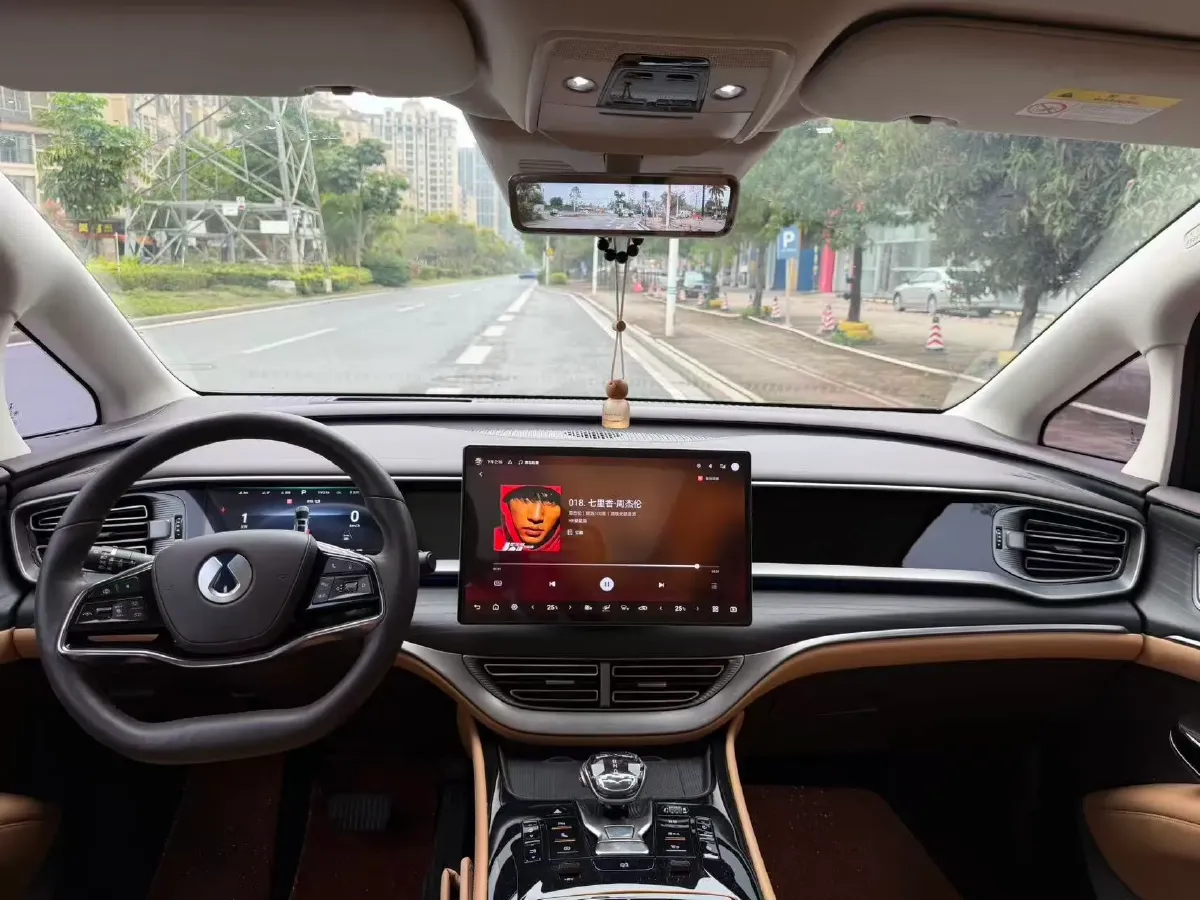 2024 Denza D9 1.5T 139HP L4 E-CVT PHEV 40KWH,autocango,china used car exporter,china ev exporter,chinese used car exporter,chinese used ev exporter