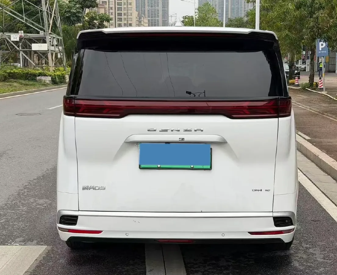 2024 Denza D9 1.5T 139HP L4 E-CVT PHEV 40KWH,autocango,china used car exporter,china ev exporter,chinese used car exporter,chinese used ev exporter