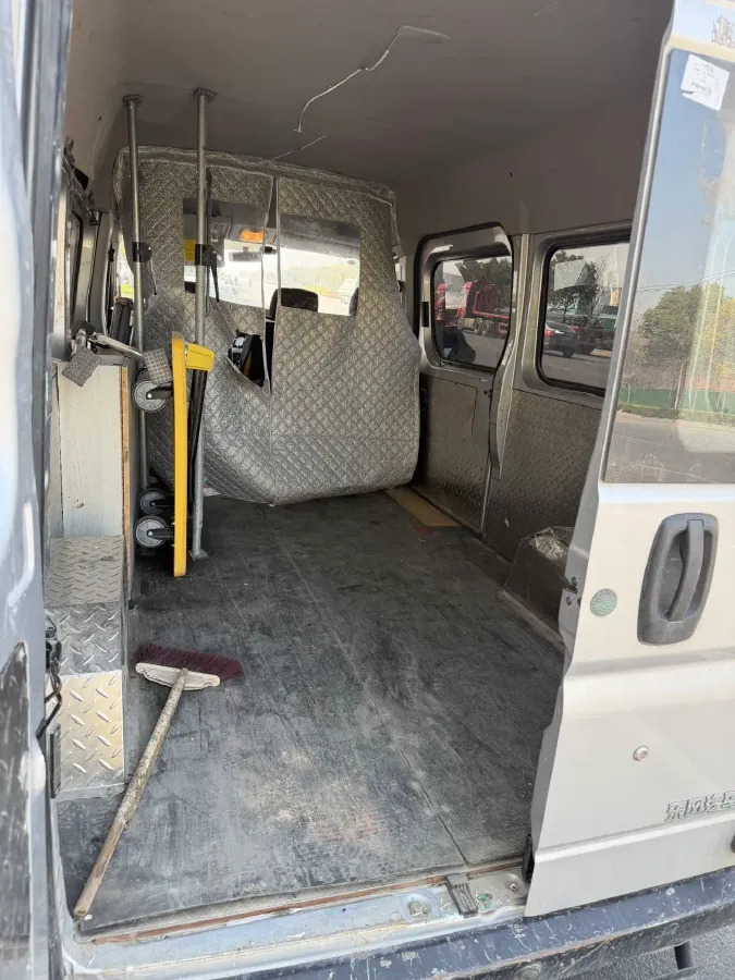 2023 MAXUS XinTu V70 2.0T 125HP L4 6MT,autocango,china used car exporter,china ev exporter,chinese used car exporter,chinese used ev exporter