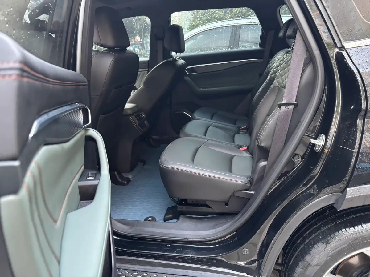 2023 Geely Okavango L 2.0T 218HP L4 7DCT,autocango,china used car exporter,china ev exporter,chinese used car exporter,chinese used ev exporter