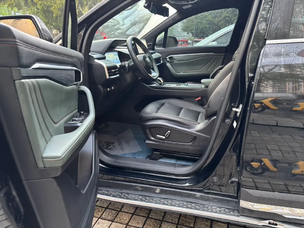 2023 Geely Okavango L 2.0T 218HP L4 7DCT,autocango,china used car exporter,china ev exporter,chinese used car exporter,chinese used ev exporter