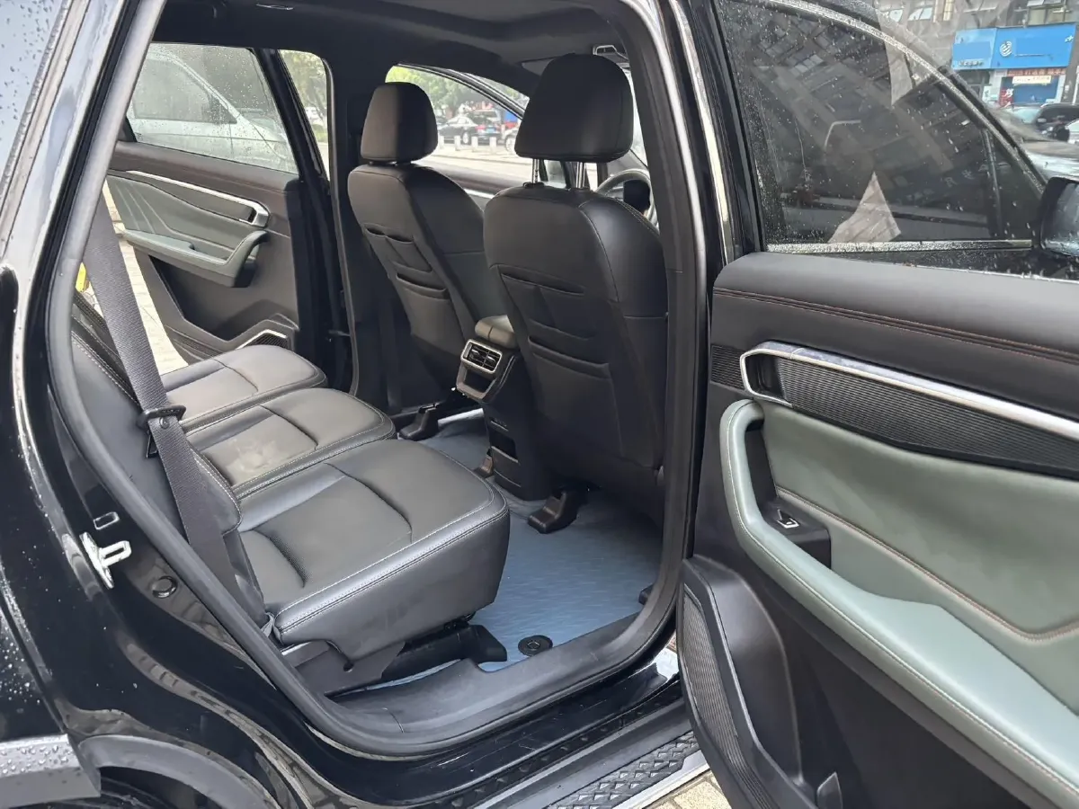 2023 Geely Okavango L 2.0T 218HP L4 7DCT,autocango,china used car exporter,china ev exporter,chinese used car exporter,chinese used ev exporter