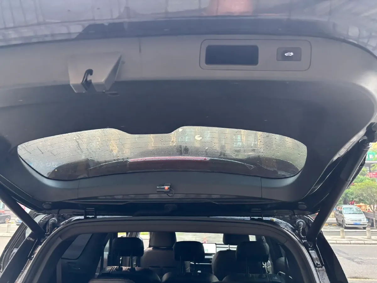 2023 Geely Okavango L 2.0T 218HP L4 7DCT,autocango,china used car exporter,china ev exporter,chinese used car exporter,chinese used ev exporter