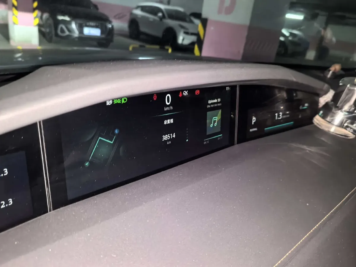2021 ChangAn UNI-K 2.0T 233HP L4 8AT,autocango,china used car exporter,china ev exporter,chinese used car exporter,chinese used ev exporter