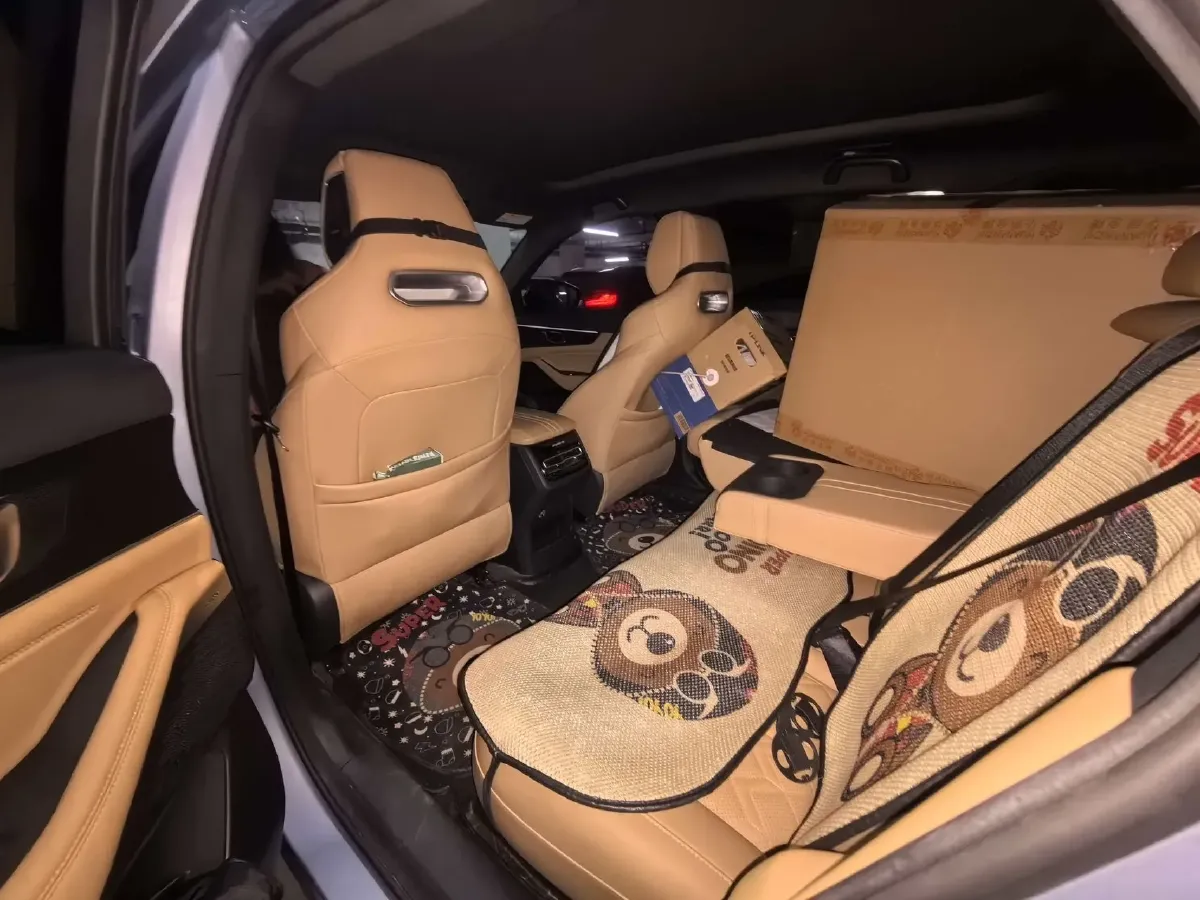 2021 ChangAn UNI-K 2.0T 233HP L4 8AT,autocango,china used car exporter,china ev exporter,chinese used car exporter,chinese used ev exporter