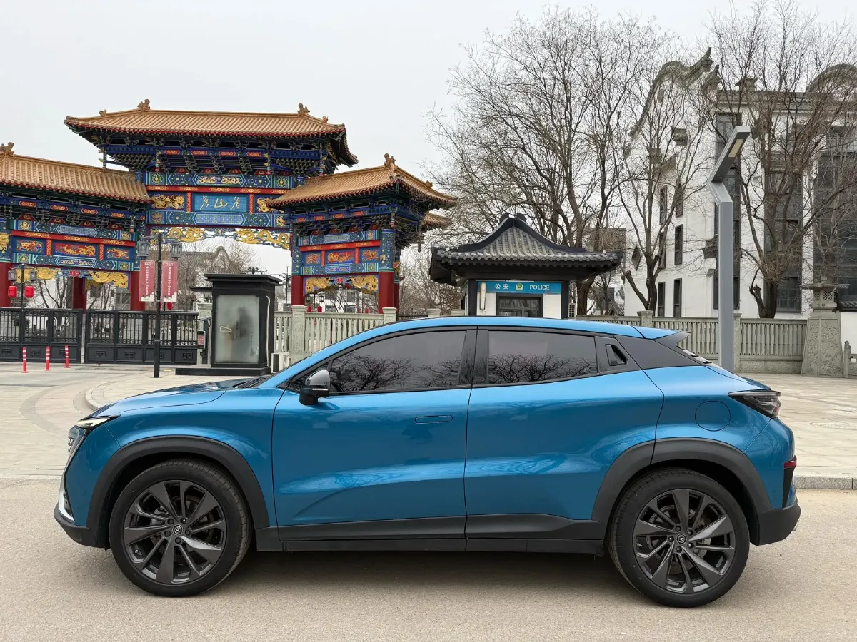 2020 ChangAn UNI-T 1.5T 180HP L4 7DCT,autocango,china used car exporter,china ev exporter,chinese used car exporter,chinese used ev exporter