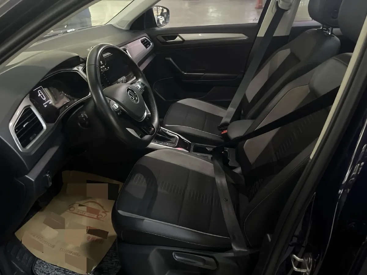 2021 Volkswagen T-Roc 1.4T 150HP L4 7DCT,autocango,china used car exporter,china ev exporter,chinese used car exporter,chinese used ev exporter