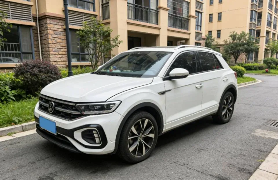 2023 Volkswagen T-Roc 1.5T 160HP L4 7DCT,autocango,china used car exporter,china ev exporter,chinese used car exporter,chinese used ev exporter