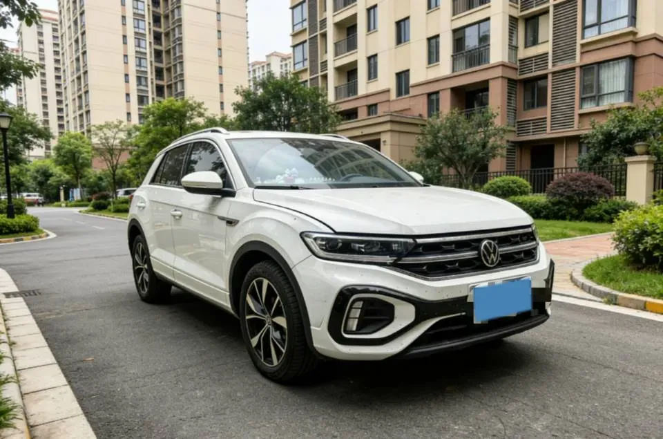 2023 Volkswagen T-Roc 1.5T 160HP L4 7DCT,autocango,china used car exporter,china ev exporter,chinese used car exporter,chinese used ev exporter