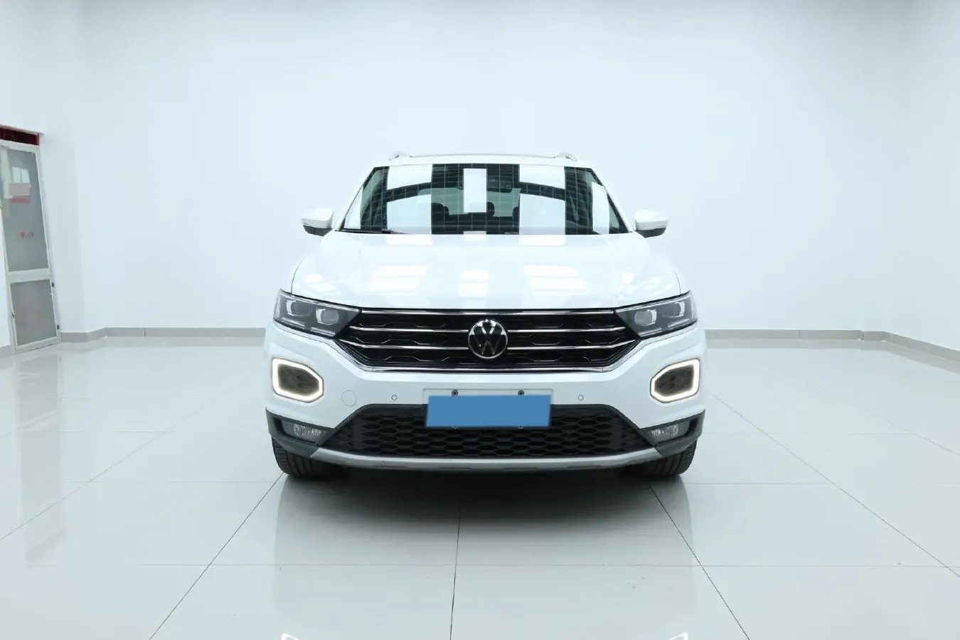 2022 Volkswagen T-Roc 1.4T 150HP L4 7DCT,autocango,china used car exporter,china ev exporter,chinese used car exporter,chinese used ev exporter