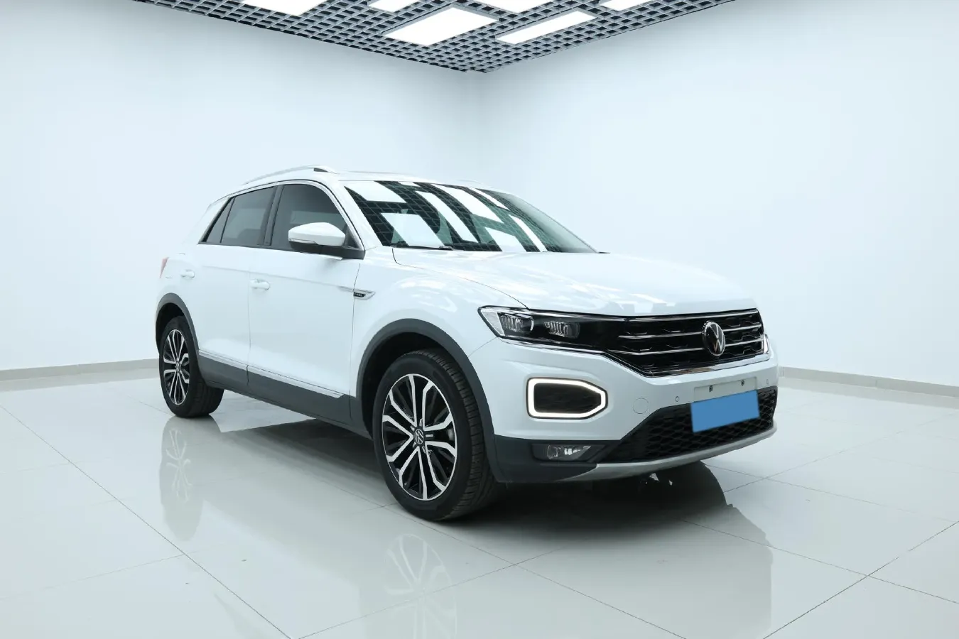 2022 Volkswagen T-Roc 1.4T 150HP L4 7DCT,autocango,china used car exporter,china ev exporter,chinese used car exporter,chinese used ev exporter