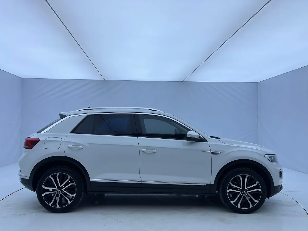 2022 Volkswagen T-Roc 1.4T 150HP L4 7DCT,autocango,china used car exporter,china ev exporter,chinese used car exporter,chinese used ev exporter