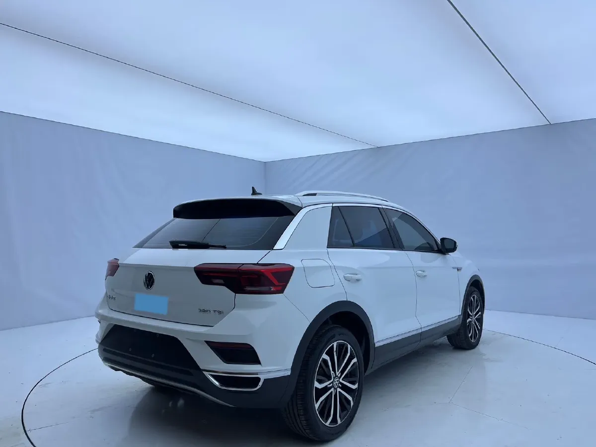 2022 Volkswagen T-Roc 1.4T 150HP L4 7DCT,autocango,china used car exporter,china ev exporter,chinese used car exporter,chinese used ev exporter