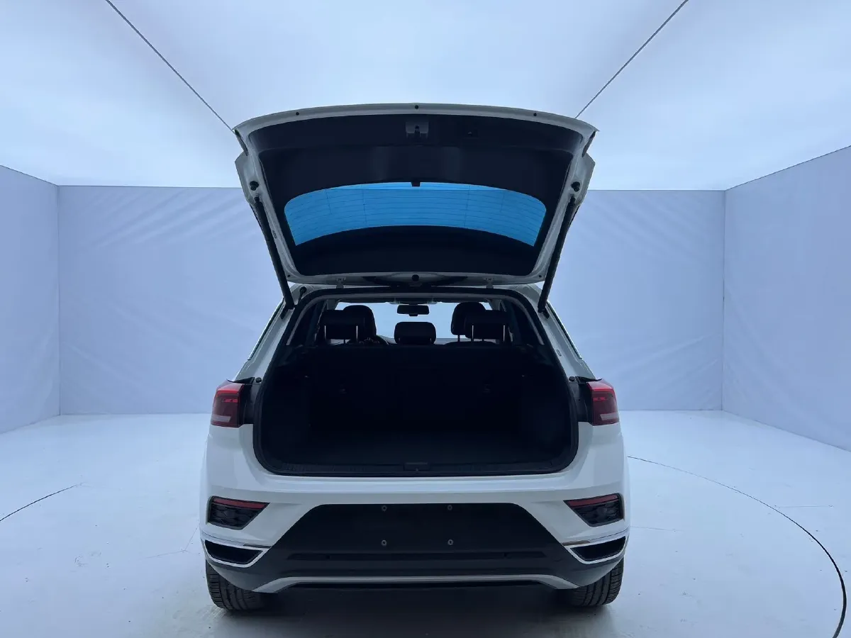 2022 Volkswagen T-Roc 1.4T 150HP L4 7DCT,autocango,china used car exporter,china ev exporter,chinese used car exporter,chinese used ev exporter