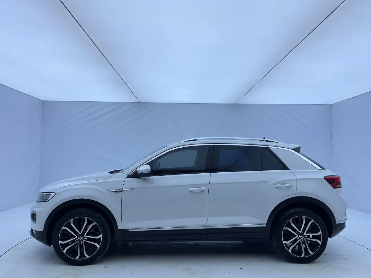 2022 Volkswagen T-Roc 1.4T 150HP L4 7DCT,autocango,china used car exporter,china ev exporter,chinese used car exporter,chinese used ev exporter