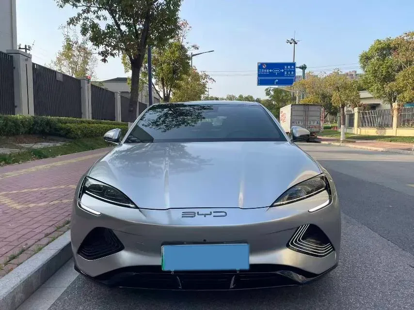 2022 MAXUS DaJia 5 BEV 70KWH,autocango,china used car exporter,china ev exporter,chinese used car exporter,chinese used ev exporter