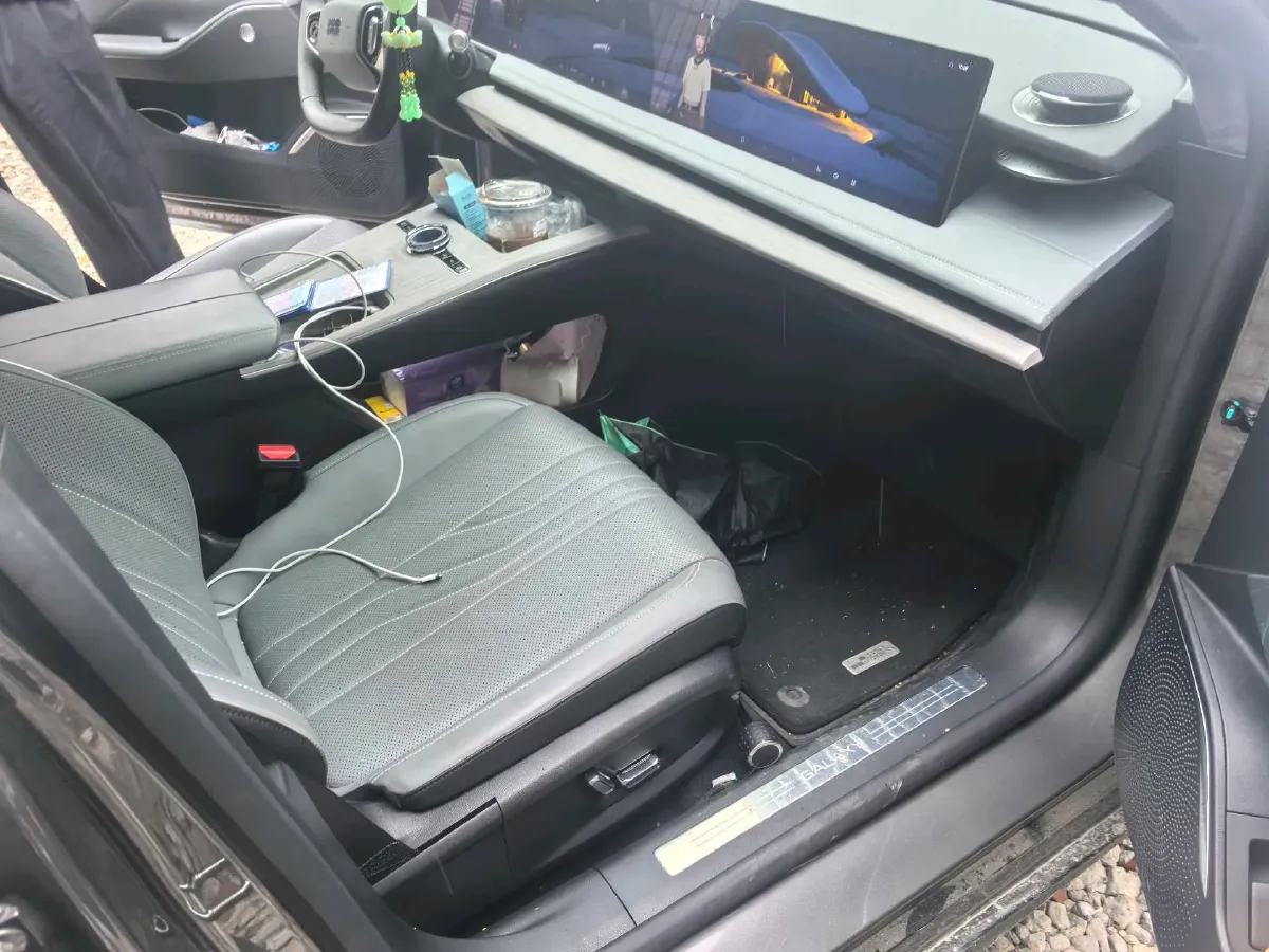 2024 Geely Galaxy E8 BEV 62KWH,autocango,china used car exporter,china ev exporter,chinese used car exporter,chinese used ev exporter