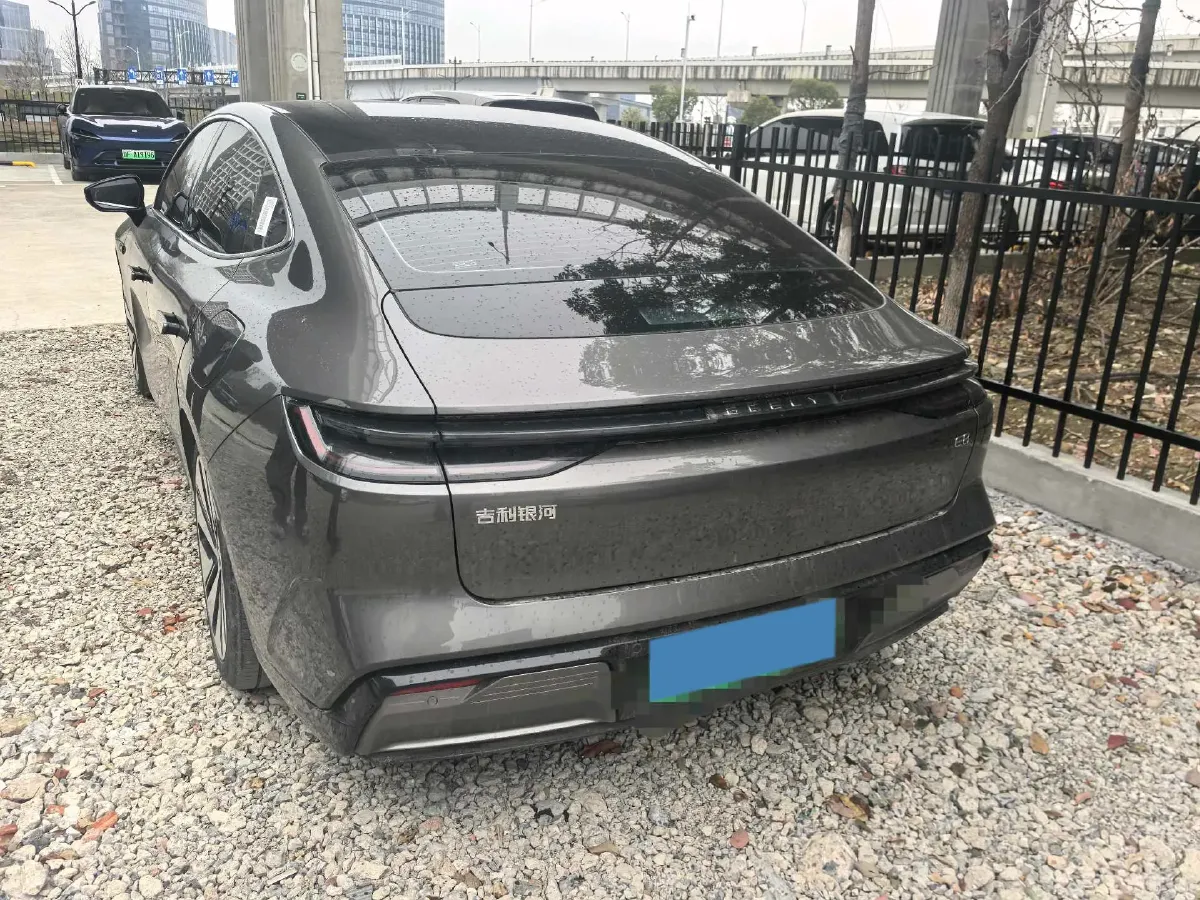 2024 Geely Galaxy E8 BEV 62KWH,autocango,china used car exporter,china ev exporter,chinese used car exporter,chinese used ev exporter