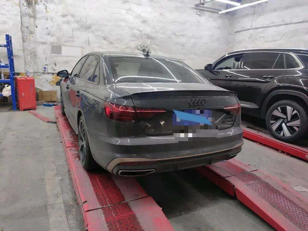 2024 Audi A4L 2.0T 190HP L4 7DCT,autocango,china used car exporter,china ev exporter,chinese used car exporter,chinese used ev exporter