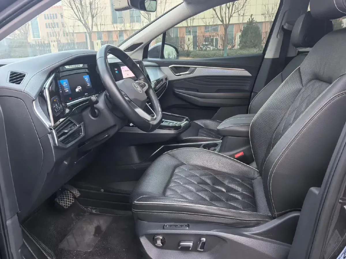 2022 Volkswagen Talagon 2.5T 299HP V6 7DCT,autocango,china used car exporter,china ev exporter,chinese used car exporter,chinese used ev exporter