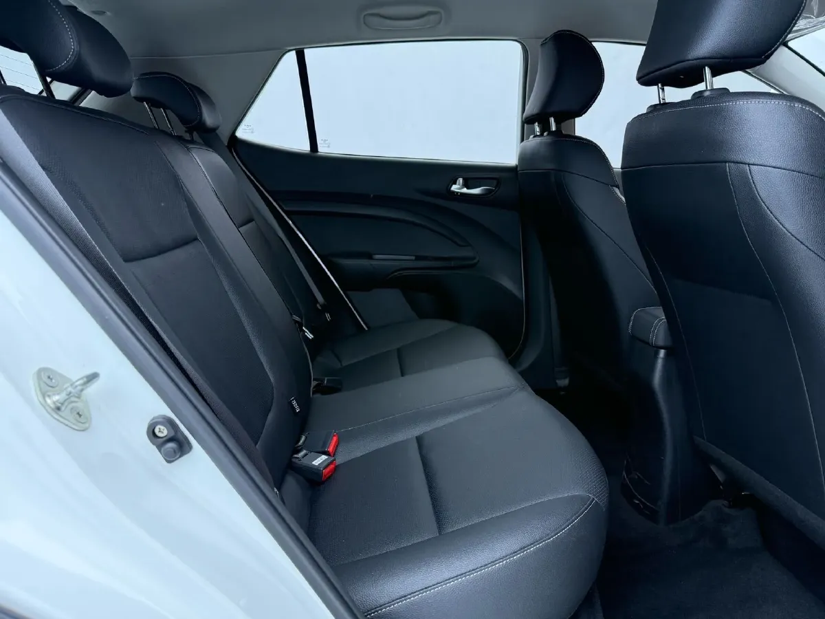 2021 Kia KX1 1.4L 100HP L4 6AT,autocango,china used car exporter,china ev exporter,chinese used car exporter,chinese used ev exporter