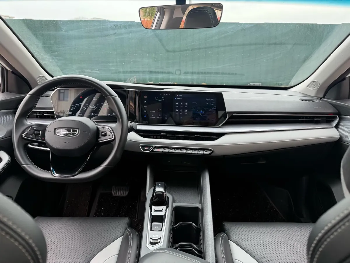 2024 Geely Binray 1.5T 181HP L4 7DCT,autocango,china used car exporter,china ev exporter,chinese used car exporter,chinese used ev exporter