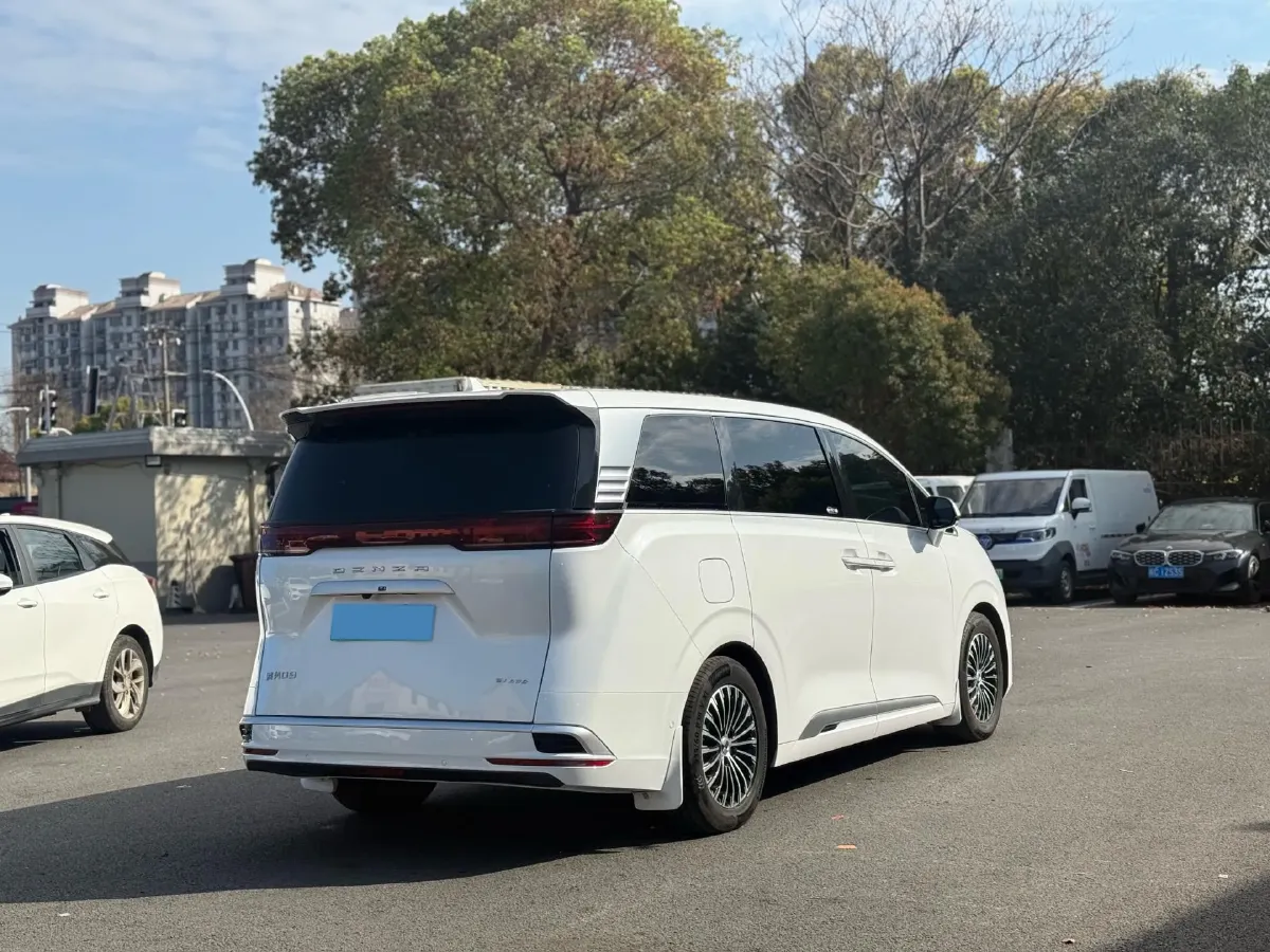 2022 HongQi HS7 3.0T 337HP V6 8AT,autocango,china used car exporter,china ev exporter,chinese used car exporter,chinese used ev exporter