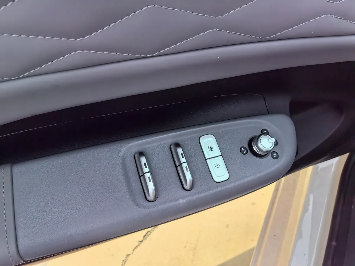 2024 DongFeng eπ 01 BEV 31.45KWH,autocango,china used car exporter,china ev exporter,chinese used car exporter,chinese used ev exporter