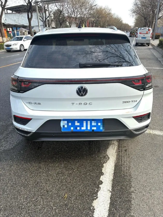 2023 Volkswagen T-Roc 1.4T 150HP L4 7DCT,autocango,china used car exporter,china ev exporter,chinese used car exporter,chinese used ev exporter