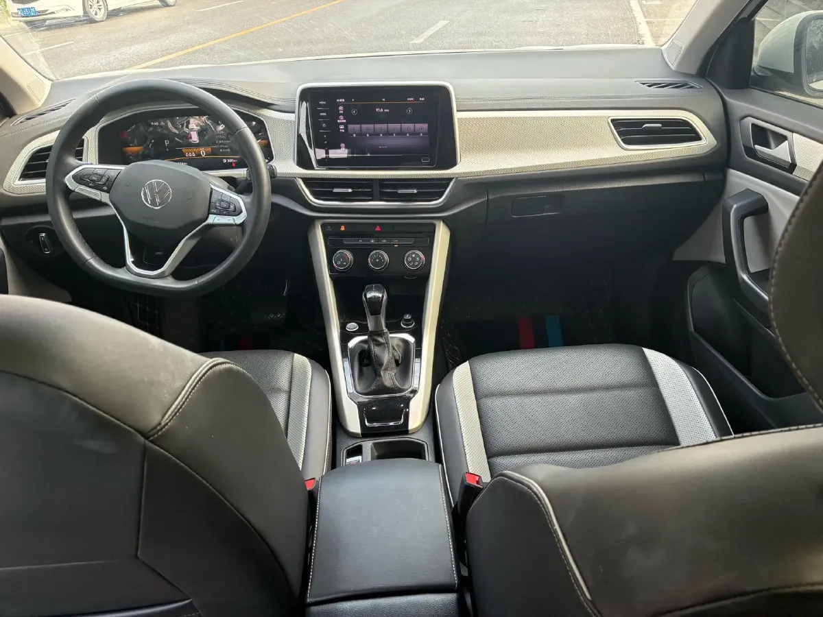 2023 Volkswagen T-Roc 1.4T 150HP L4 7DCT,autocango,china used car exporter,china ev exporter,chinese used car exporter,chinese used ev exporter