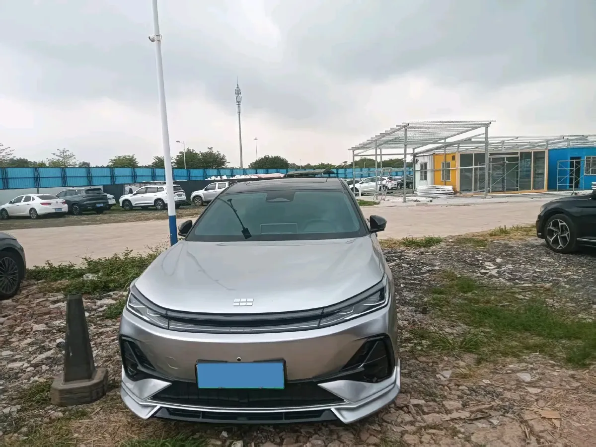 2025 Geely Galaxy A7 1.5L 112HP L4 1DHT PHEV,autocango,china used car exporter,china ev exporter,chinese used car exporter,chinese used ev exporter