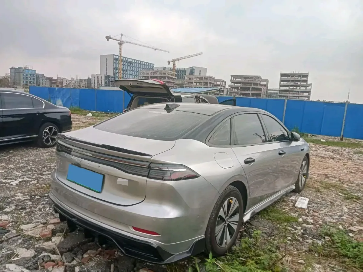 2025 Geely Galaxy A7 1.5L 112HP L4 1DHT PHEV,autocango,china used car exporter,china ev exporter,chinese used car exporter,chinese used ev exporter