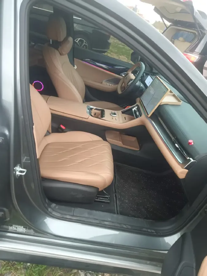 2025 Geely Galaxy A7 1.5L 112HP L4 1DHT PHEV,autocango,china used car exporter,china ev exporter,chinese used car exporter,chinese used ev exporter