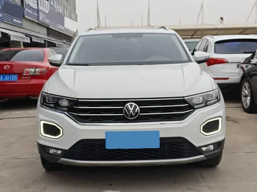 2022 Volkswagen T-Roc 1.4T 150HP L4 7DCT,autocango,china used car exporter,china ev exporter,chinese used car exporter,chinese used ev exporter