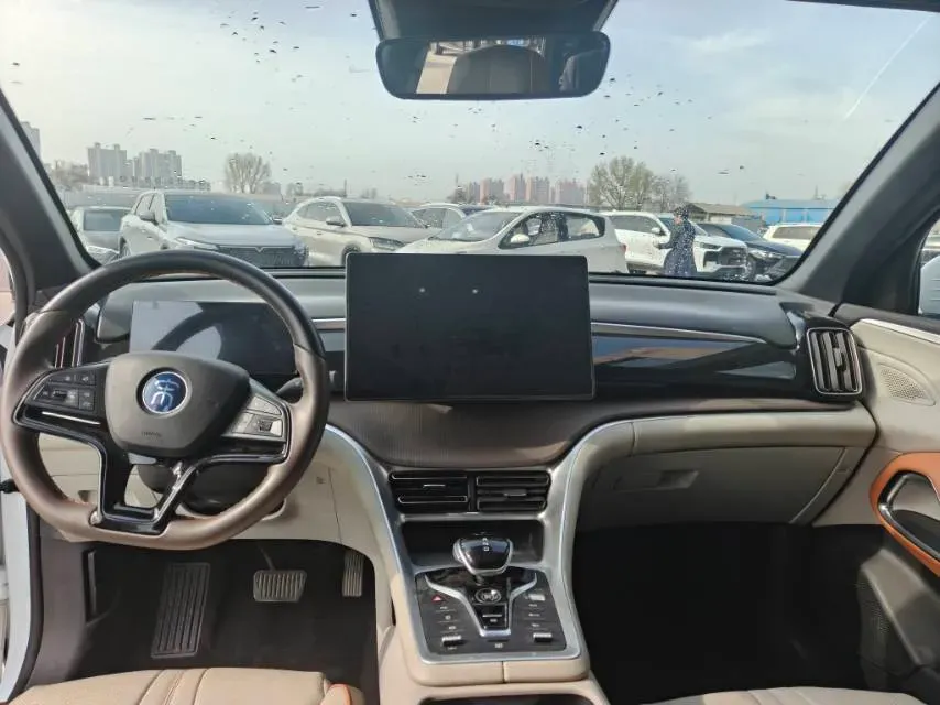 2022 Geely JiaJi 1.5T 177HP L3 7DCT PHEV 15.5KWH,autocango,china used car exporter,china ev exporter,chinese used car exporter,chinese used ev exporter