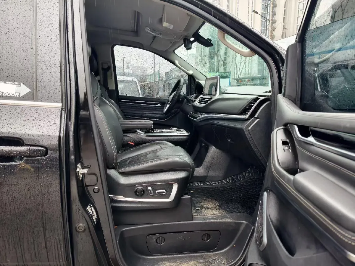 2021 MAXUS G20 2.0T 224HP L4 8AT,autocango,china used car exporter,china ev exporter,chinese used car exporter,chinese used ev exporter