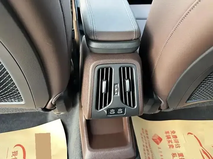 2023 BMW X1 1.5T 156HP L3 7DCT,autocango,china used car exporter,china ev exporter,chinese used car exporter,chinese used ev exporter