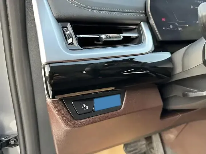 2023 BMW X1 1.5T 156HP L3 7DCT,autocango,china used car exporter,china ev exporter,chinese used car exporter,chinese used ev exporter