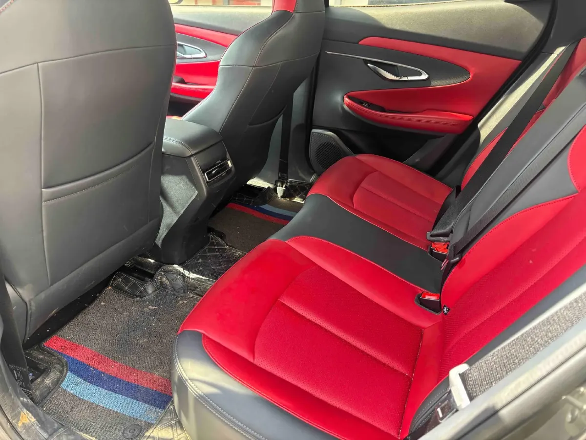 2020 ChangAn UNI-T 1.5T 180HP L4 7DCT,autocango,china used car exporter,china ev exporter,chinese used car exporter,chinese used ev exporter