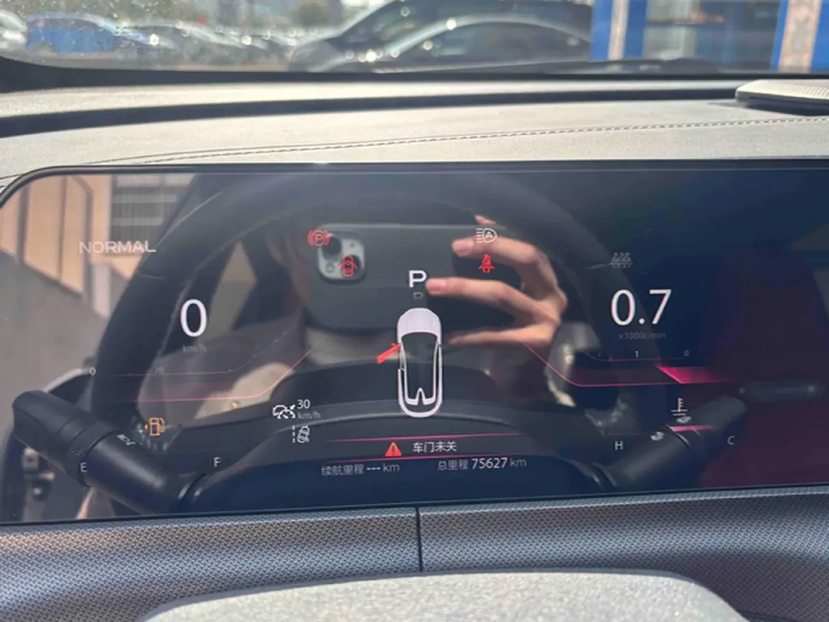 2020 ChangAn UNI-T 1.5T 180HP L4 7DCT,autocango,china used car exporter,china ev exporter,chinese used car exporter,chinese used ev exporter