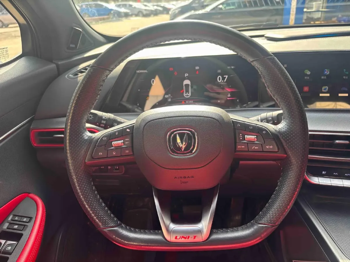 2020 ChangAn UNI-T 1.5T 180HP L4 7DCT,autocango,china used car exporter,china ev exporter,chinese used car exporter,chinese used ev exporter