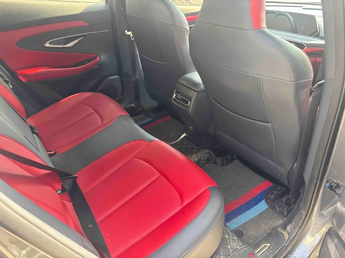 2020 ChangAn UNI-T 1.5T 180HP L4 7DCT,autocango,china used car exporter,china ev exporter,chinese used car exporter,chinese used ev exporter