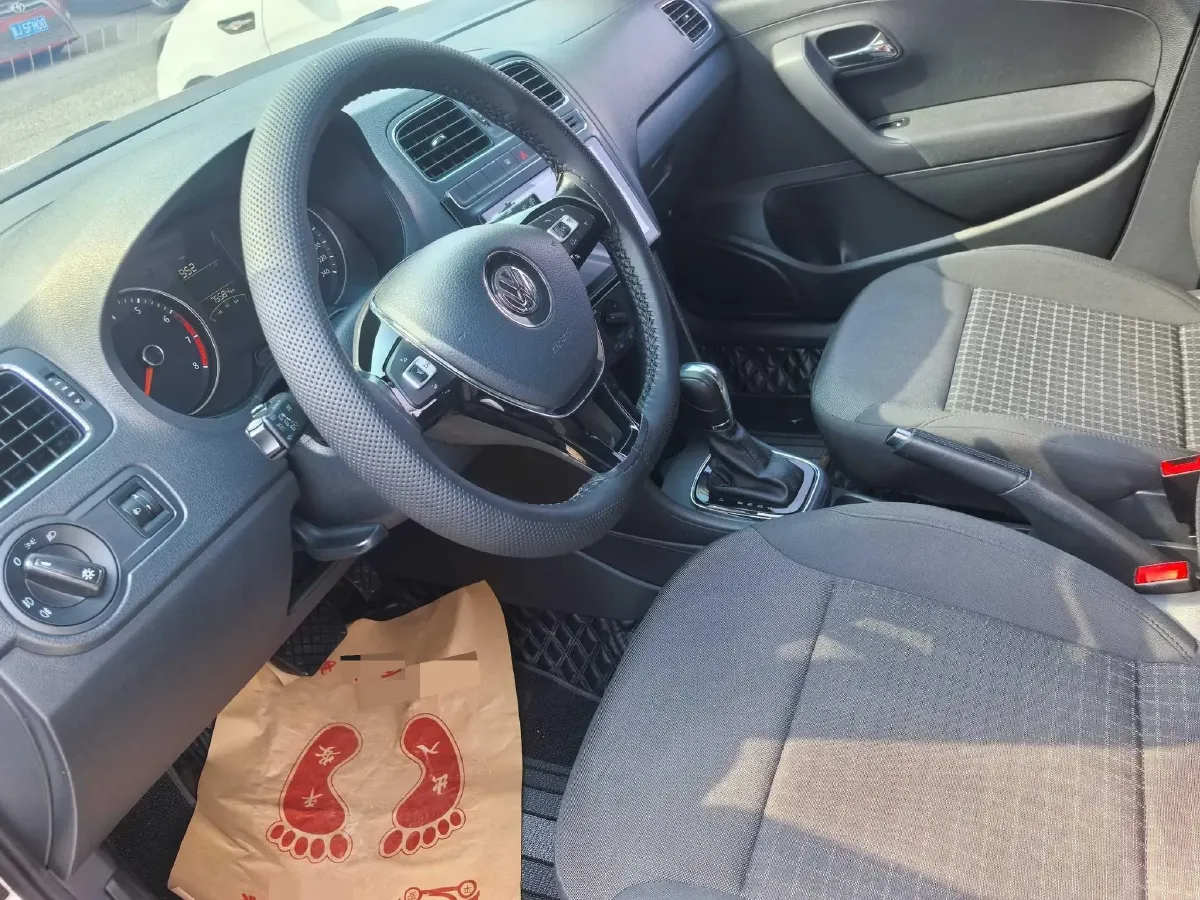 2016 Volkswagen Polo 1.6L 110HP L4 6AT,autocango,china used car exporter,china ev exporter,chinese used car exporter,chinese used ev exporter